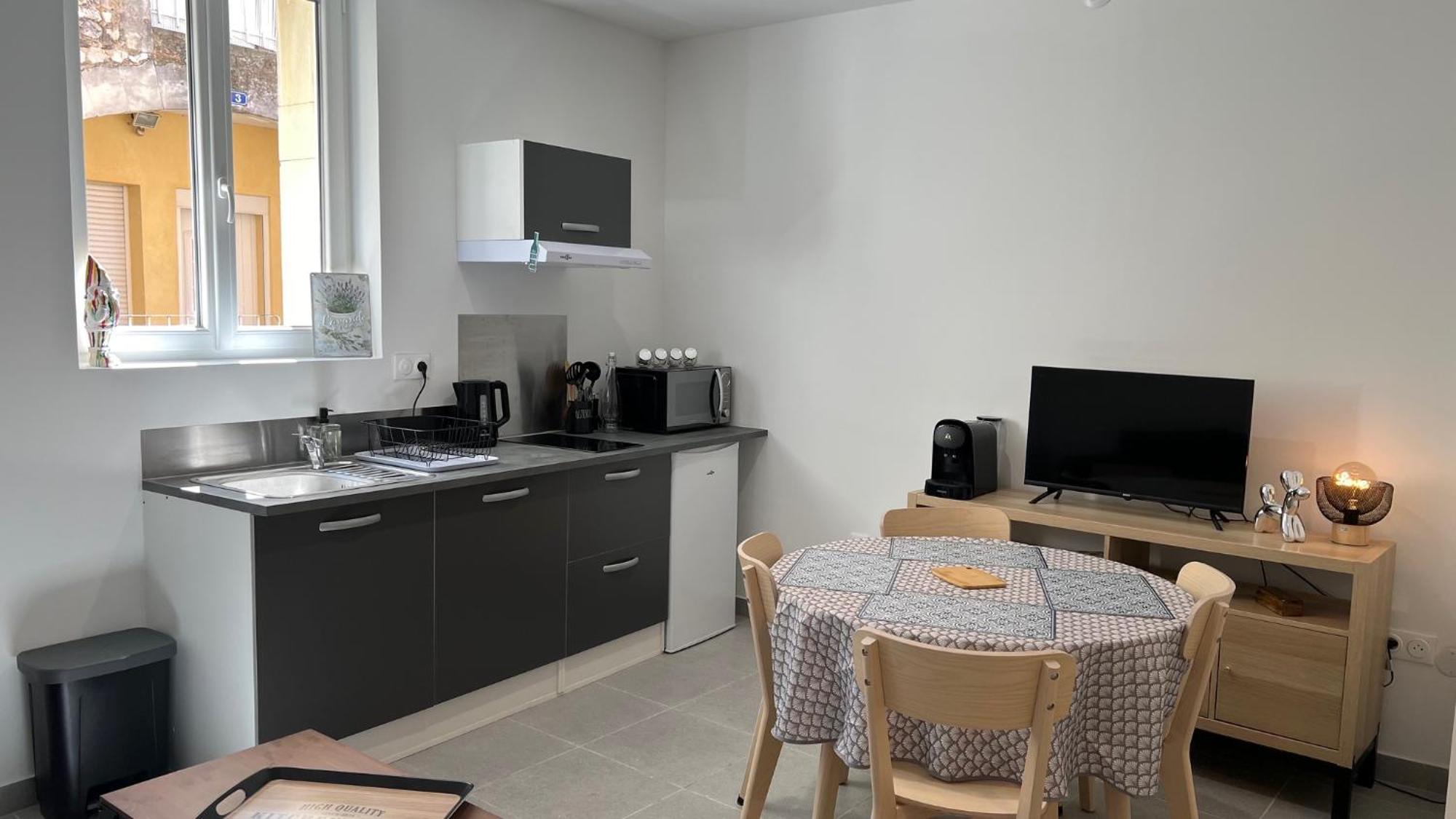 Fenix Appartement T2 40 M2 Cosy Rdc Plein Centre Ville Pierrelatte Exterior foto